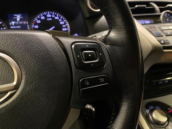 Lexus NX I с пробегом 2015 года, цена 1 990 000 рублей, 255959 км, внедорожник, Автокод Объявления