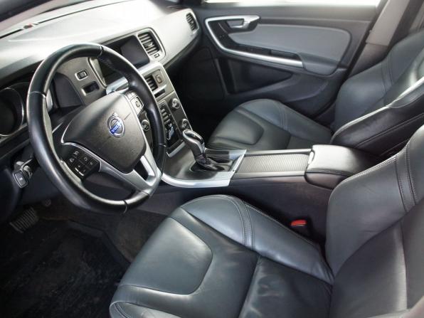 Volvo S60 II Рестайлинг с пробегом 2014 года, цена 1 490 000 рублей, 214000 км, седан, Автокод Объявления