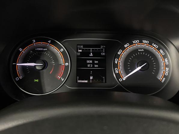 Lada (ВАЗ) Vesta I Рестайлинг (NG) с пробегом 2026 года, цена 1 360 000 рублей, 5835 км, седан, Автокод Объявления
