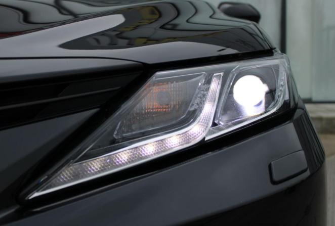Toyota Camry VIII (XV70) Рестайлинг с пробегом 2021 года, цена 4 095 000 рублей, 35198 км, седан, Автокод Объявления