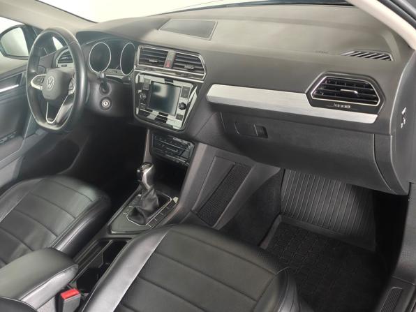 Volkswagen Tiguan II Рестайлинг с пробегом 2021 года, цена 2 400 000 рублей, 107426 км, внедорожник, Автокод Объявления