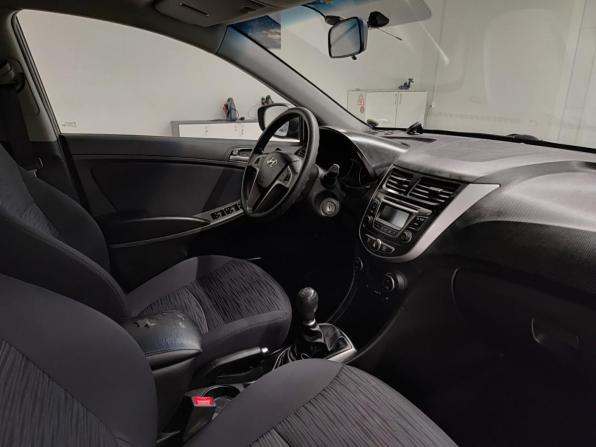 Hyundai Solaris I Рестайлинг с пробегом 2016 года, цена 1 045 000 рублей, 132600 км, седан, Автокод Объявления