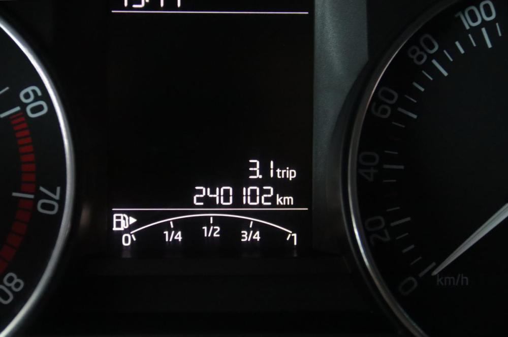 Skoda Rapid I Сургут  - изображение 27