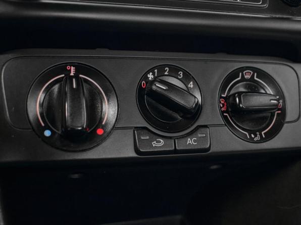 Volkswagen Polo V с пробегом 2013 года, цена 800 000 рублей, 164396 км, седан, Автокод Объявления