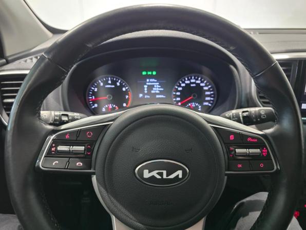 Kia Sportage IV Рестайлинг с пробегом 2021 года, цена 3 320 000 рублей, 35000 км, внедорожник, Автокод Объявления