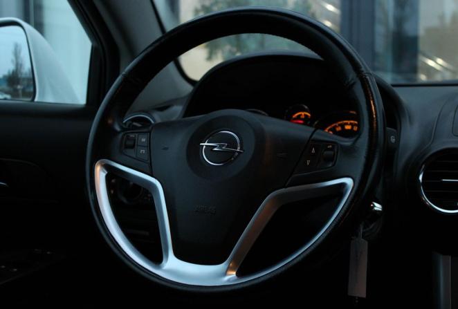 Opel Antara I Рестайлинг с пробегом 2012 года, цена 1 195 000 рублей, 137315 км, внедорожник, Автокод Объявления