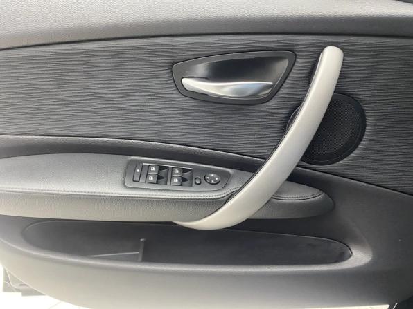 BMW 1 серии I (E81/E82/E87/E88) Рестайлинг с пробегом 2011 года, цена 650 000 рублей, 231000 км, хэтчбек, Автокод Объявления