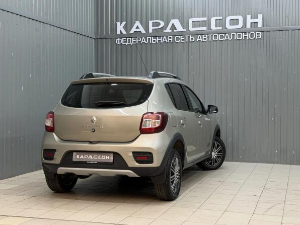 Renault Sandero II Рестайлинг с пробегом 2019 года, цена 999 000 рублей, 39012 км, хэтчбек, Автокод Объявления