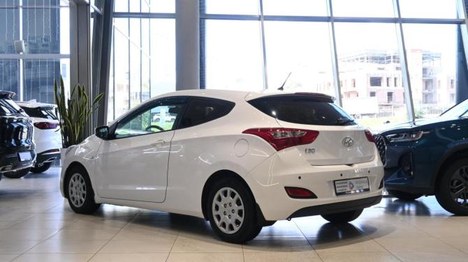 Hyundai i30 II с пробегом 2013 года, цена 870 000 рублей, 213810 км, хэтчбек, Автокод Объявления