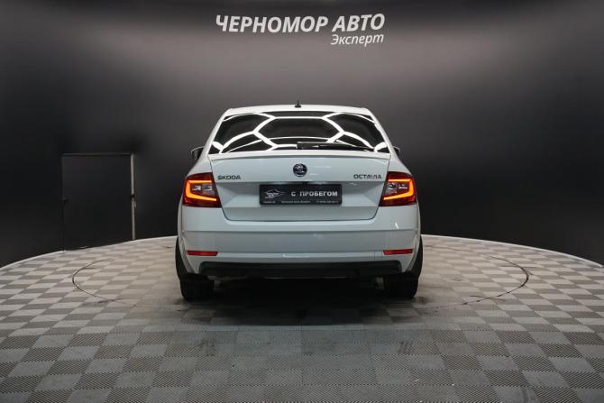 Skoda Octavia III (A7) Рестайлинг с пробегом 2019 года, цена 2 490 000 рублей, 102946 км, лифтбек, Автокод Объявления