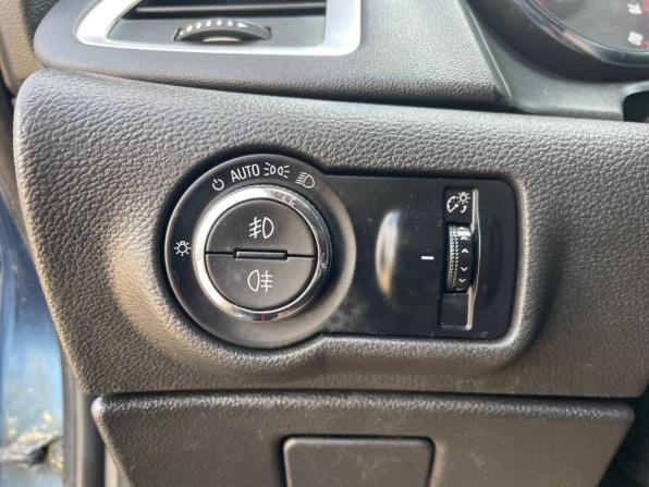 Opel Astra J Рестайлинг с пробегом 2013 года, цена 741 000 рублей, 160451 км, седан, Автокод Объявления
