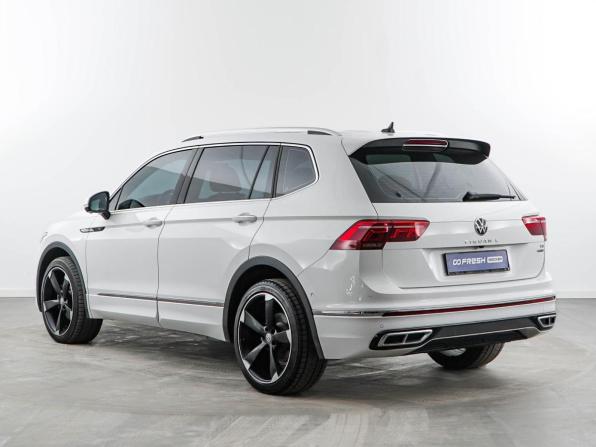 Volkswagen Tiguan II Рестайлинг с пробегом 2021 года, цена 4 107 444 рубля, 43279 км, внедорожник, Автокод Объявления