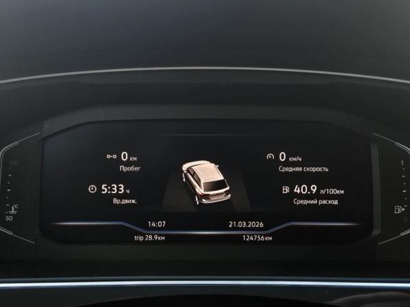Volkswagen Tiguan II с пробегом 2019 года, цена 2 493 000 рублей, 124755 км, внедорожник, Автокод Объявления
