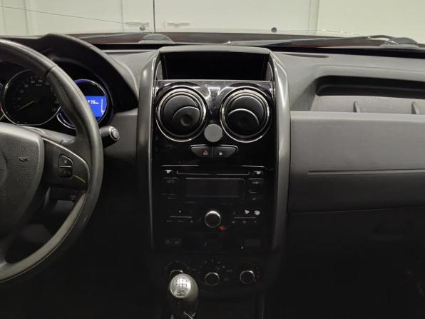 Renault Duster I Рестайлинг с пробегом 2016 года, цена 1 024 000 рублей, 205274 км, внедорожник, Автокод Объявления