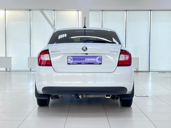 Skoda Rapid I Рестайлинг с пробегом 2019 года, цена 1 290 000 рублей, 108000 км, лифтбек, Автокод Объявления