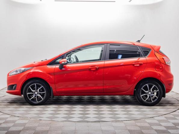Ford Fiesta Mk6 Рестайлинг с пробегом 2018 года, цена 1 133 000 рублей, 59422 км, хэтчбек, Автокод Объявления
