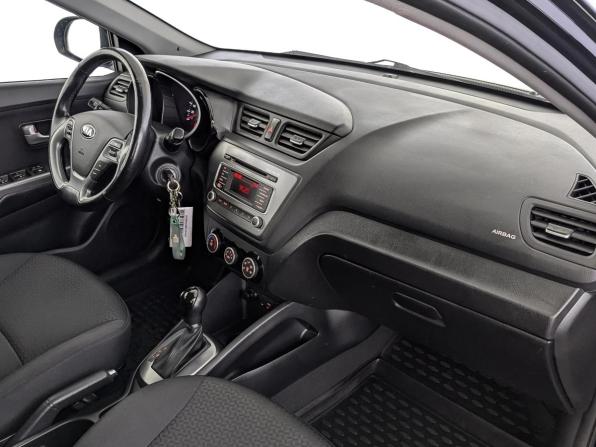 Kia Rio III Рестайлинг с пробегом 2017 года, цена 1 410 000 рублей, 41179 км, хэтчбек, Автокод Объявления