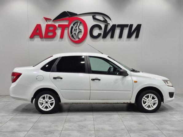 Lada (ВАЗ) Granta I с пробегом 2017 года, цена 525 000 рублей, 118142 км, седан, Автокод Объявления