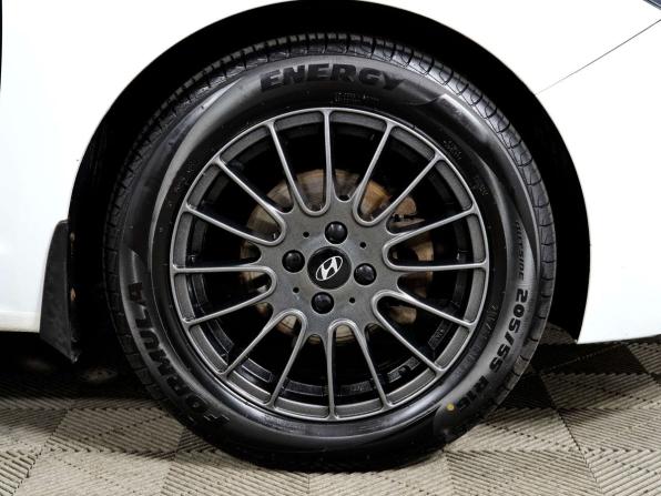 Hyundai Solaris II с пробегом 2017 года, цена 1 148 000 рублей, 134603 км, седан, Автокод Объявления