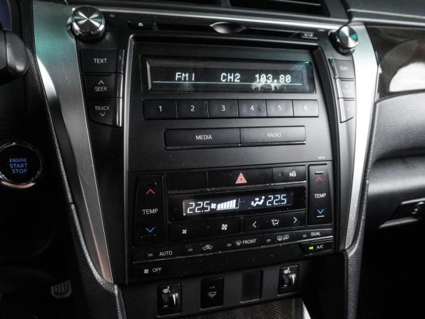 Toyota Camry VII (XV50) Рестайлинг с пробегом 2015 года, цена 2 237 000 рублей, 116880 км, седан, Автокод Объявления
