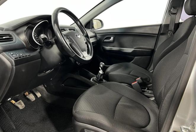 Kia Rio III Рестайлинг с пробегом 2015 года, цена 1 050 000 рублей, 134600 км, седан, Автокод Объявления