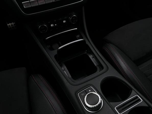 Mercedes-Benz GLA I (X156) Рестайлинг с пробегом 2019 года, цена 2 850 000 рублей, 64977 км, внедорожник, Автокод Объявления
