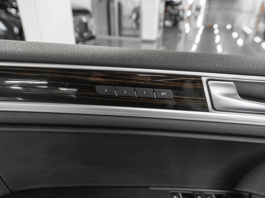 Volkswagen Touareg II Рестайлинг Москва  - изображение 18