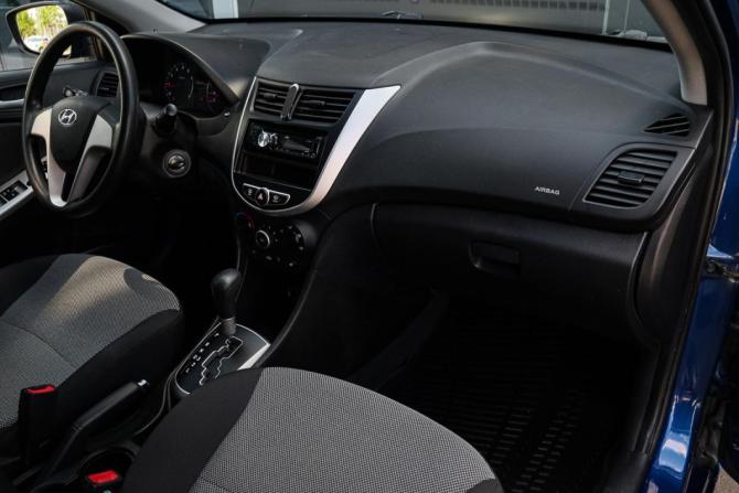 Hyundai Solaris I с пробегом 2013 года, цена 800 000 рублей, 107313 км, седан, Автокод Объявления
