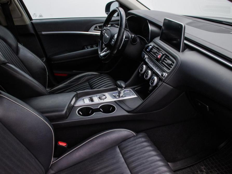 Genesis G70 I Москва  - изображение 9
