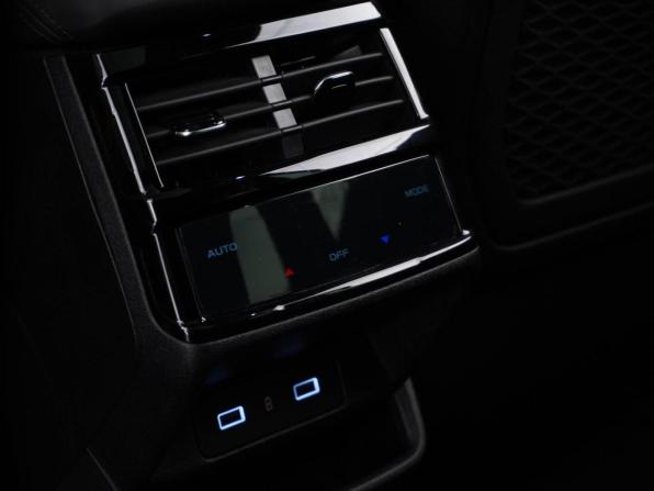 Geely Monjaro I с пробегом 2023 года, цена 3 199 977 рублей, 66518 км, внедорожник, Автокод Объявления