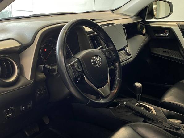 Toyota RAV4 IV (XA40) с пробегом 2014 года, цена 1 975 000 рублей, 246482 км, внедорожник, Автокод Объявления