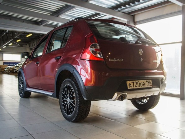 Renault Sandero II с пробегом 2013 года, цена 499 000 рублей, 88133 км, хэтчбек, Автокод Объявления