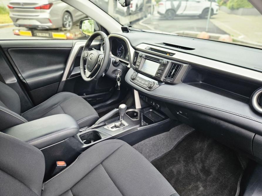 Toyota RAV4 IV (XA40) Рестайлинг Санкт-Петербург  - изображение 16