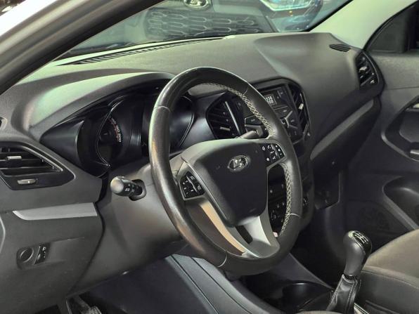 Lada (ВАЗ) Vesta I с пробегом 2020 года, цена 1 000 000 рублей, 93257 км, седан, Автокод Объявления