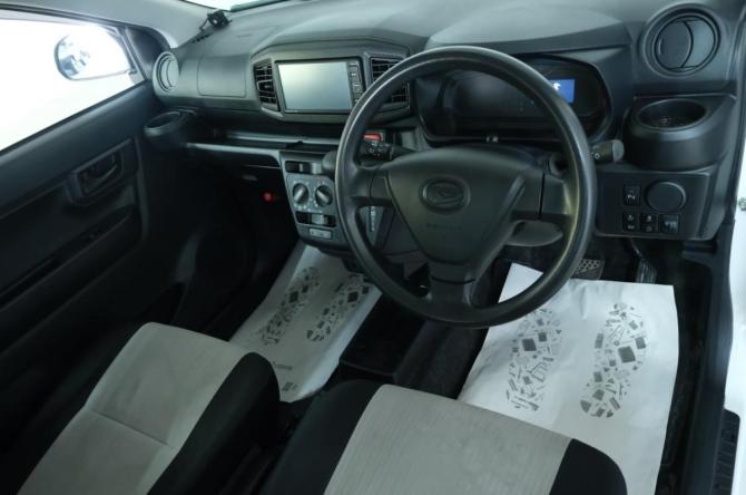 Daihatsu Mira e:S II с пробегом 2021 года, цена 849 000 рублей, 48000 км, хэтчбек, Автокод Объявления