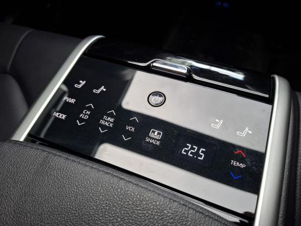 Toyota Camry VIII (XV70) Рестайлинг с пробегом 2023 года, цена 3 960 000 рублей, 20824 км, седан, Автокод Объявления