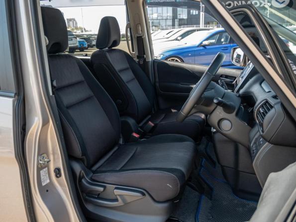 Nissan Serena V (C27) с пробегом 2018 года, цена 2 550 000 рублей, 81721 км, минивэн, Автокод Объявления