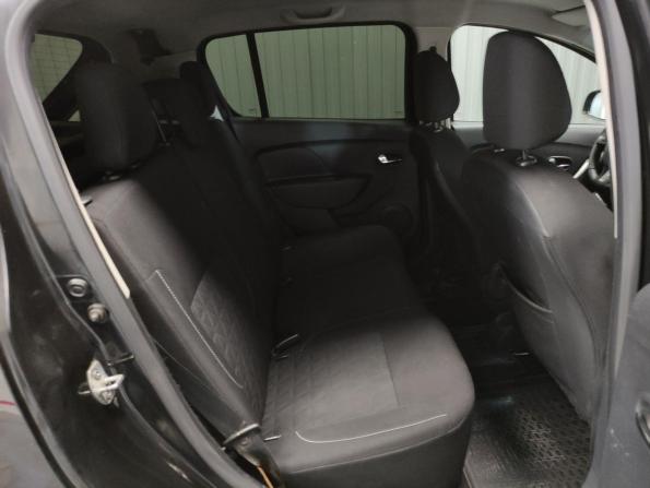 Renault Sandero II с пробегом 2015 года, цена 949 000 рублей, 131610 км, хэтчбек, Автокод Объявления