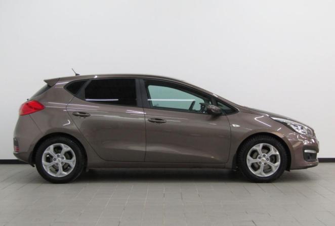 Kia Ceed II Рестайлинг с пробегом 2016 года, цена 1 070 000 рублей, 146736 км, хэтчбек, Автокод Объявления