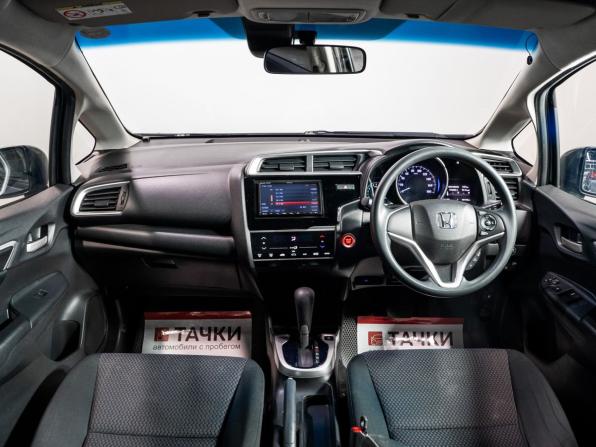 Honda Fit III Рестайлинг с пробегом 2019 года, цена 1 280 000 рублей, 101770 км, хэтчбек, Автокод Объявления