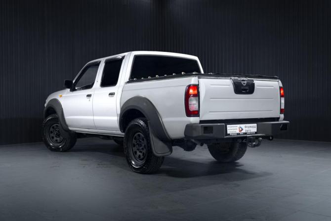 Nissan NP300 с пробегом 2009 года, цена 699 000 рублей, 349162 км, пикап, Автокод Объявления