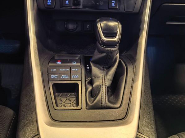Toyota RAV4 V (XA50) с пробегом 2021 года, цена 3 429 000 рублей, 84846 км, внедорожник, Автокод Объявления