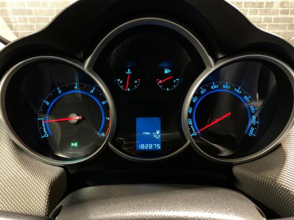 Chevrolet Cruze I с пробегом 2011 года, цена 660 000 рублей, 182871 км, седан, Автокод Объявления