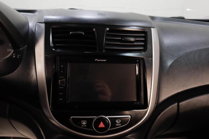 Hyundai Solaris I с пробегом 2012 года, цена 829 000 рублей, 229000 км, седан, Автокод Объявления