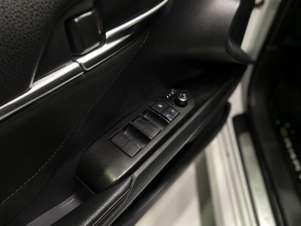Toyota Camry VIII (XV70) Рестайлинг с пробегом 2021 года, цена 3 149 900 рублей, 164000 км, седан, Автокод Объявления