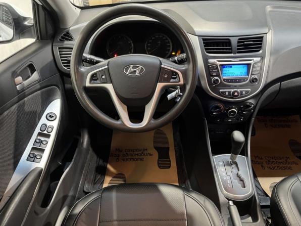 Hyundai Solaris I с пробегом 2013 года, цена 815 000 рублей, 163110 км, седан, Автокод Объявления