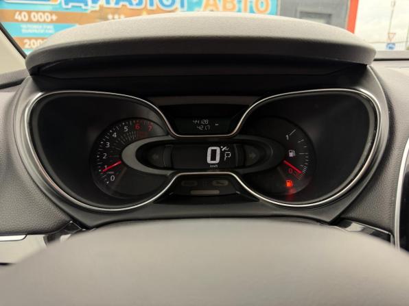 Renault Kaptur I Рестайлинг с пробегом 2021 года, цена 1 700 000 рублей, 44100 км, внедорожник, Автокод Объявления