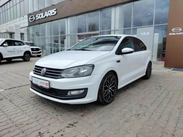 Volkswagen Polo V Рестайлинг с пробегом 2019 года, цена 991 400 рублей, 200000 км, седан, Автокод Объявления