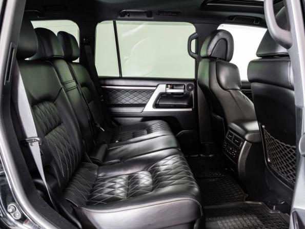 Toyota Land Cruiser 200 Series Рестайлинг 2 с пробегом 2017 года, цена 5 499 000 рублей, 214151 км, внедорожник, Автокод Объявления