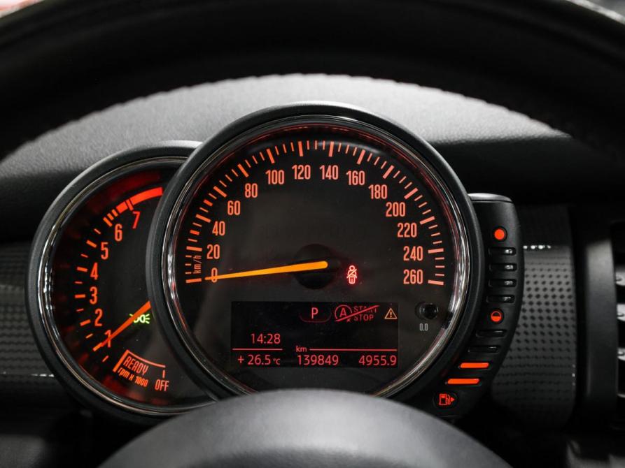 Mini Hatch III (F55/F56) Москва  - изображение 13